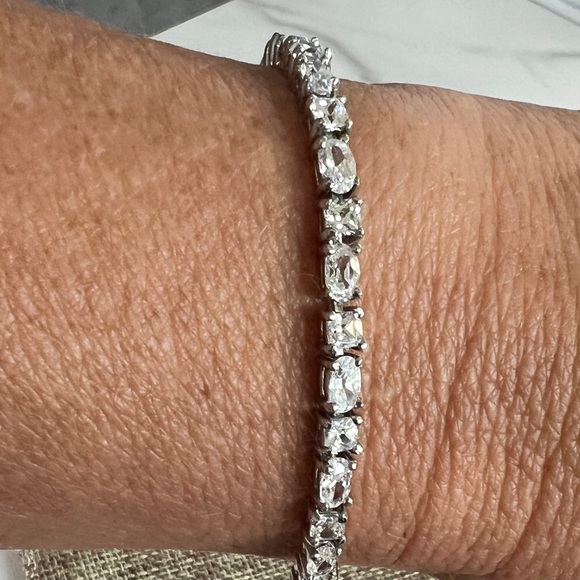 Swarovski Jewelry - Swarovski Clear Crystal Tennis Bracelet Silver 7.5”